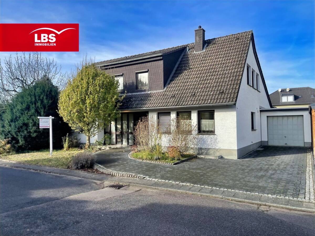 Außergewöhnliches ZFH mit Garage und idyllischem Garten in ruhiger Lage – 51143 Köln – Bild 1 von 9
