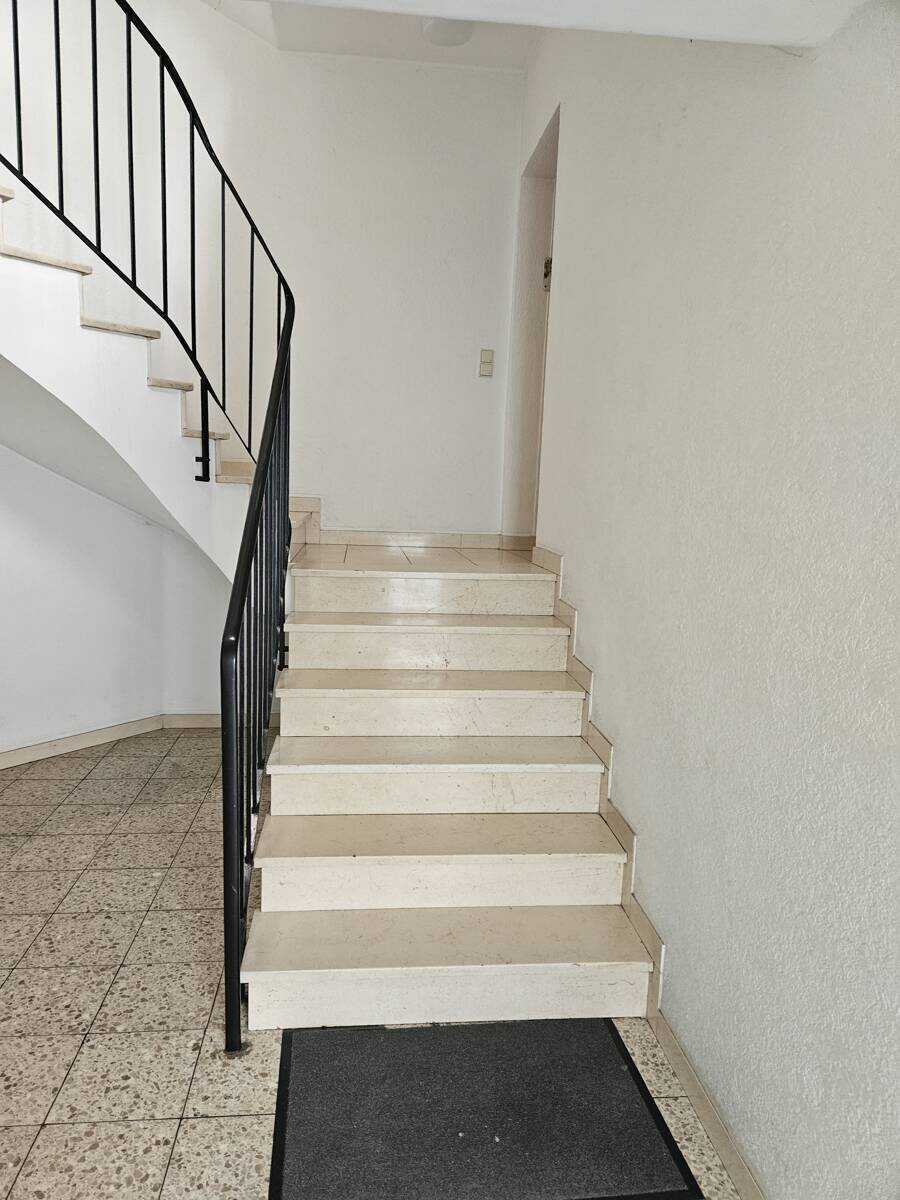 Perfekte Einsteigerimmobilie mit traumhaftem Südbalkon und Blick ins Grüne! – Solingen – Vorschaubild 4