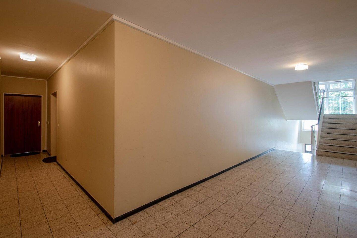 2-Zimmer-Wohnung mit Dachterrasse, zentral Adendorf, renoviert – Adendorf – Vorschaubild 8