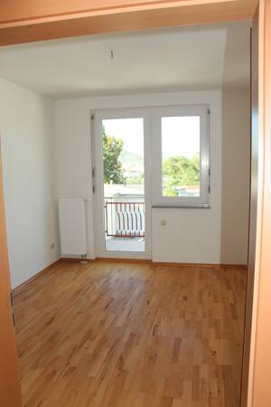 exklusive 5-Zimmer-Eigentumswohnung mit 2 Balkonen und Doppel-Garage in gesuchter Halbhöhenlage, "Kernbergviertel" von Jena – 7749 Jena – Vorschaubild 9