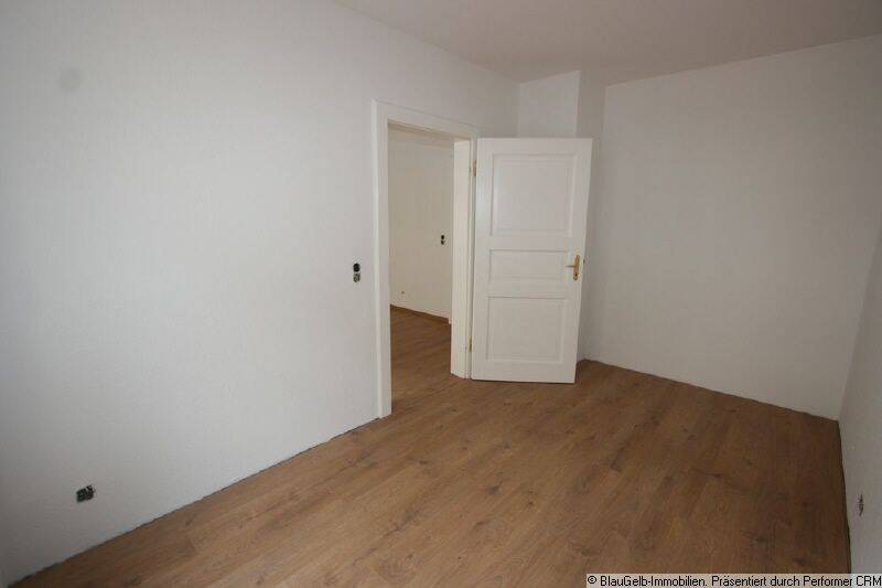 Hell & schicke Wohnung mit Balkon, tolle Ausstattung, Pkw-Stellplatz im Hof – Leipzig – Vorschaubild 8
