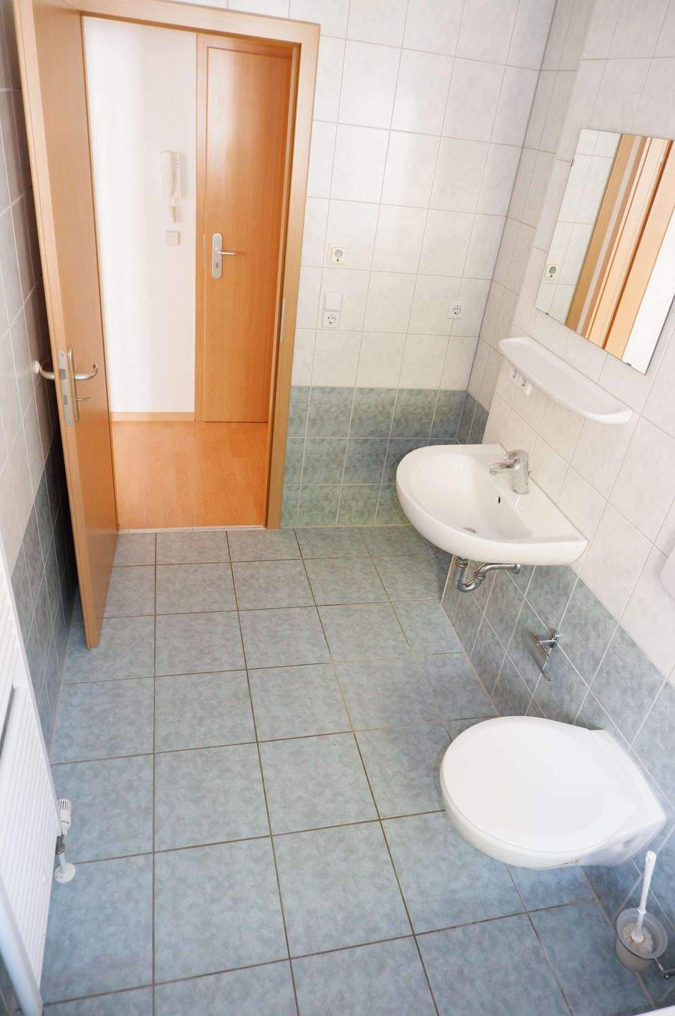 TOP Wohnung - Laminat - Bad mit Fenster / frei ab 1.6.26 – Chemnitz – Vorschaubild 9