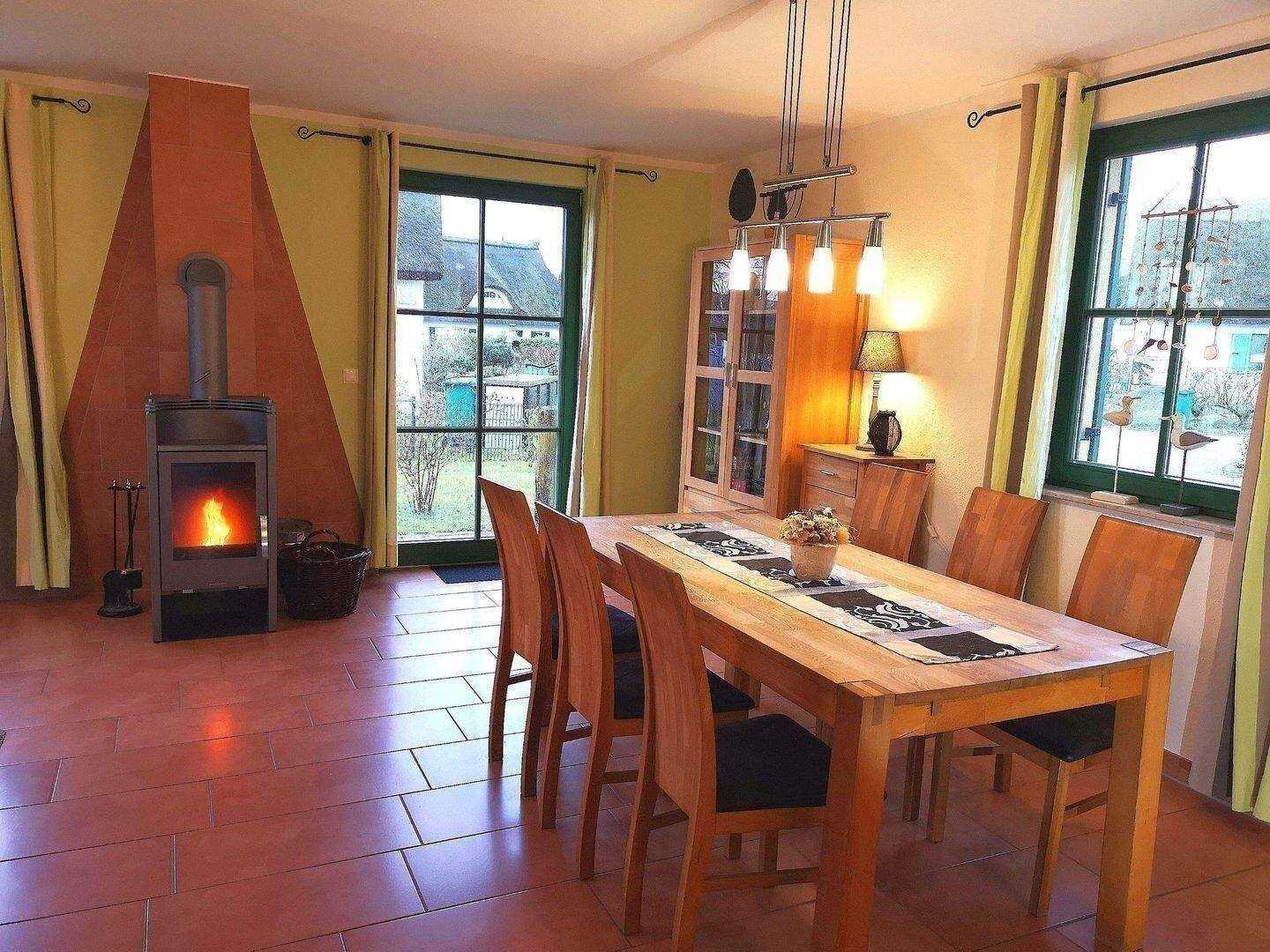 Reethaus in TOP Lage bis 6 Personen mit Kamin Waschmaschine ca 150 m zur Ostsee komplett eingerichtet – Glowe – Vorschaubild 8