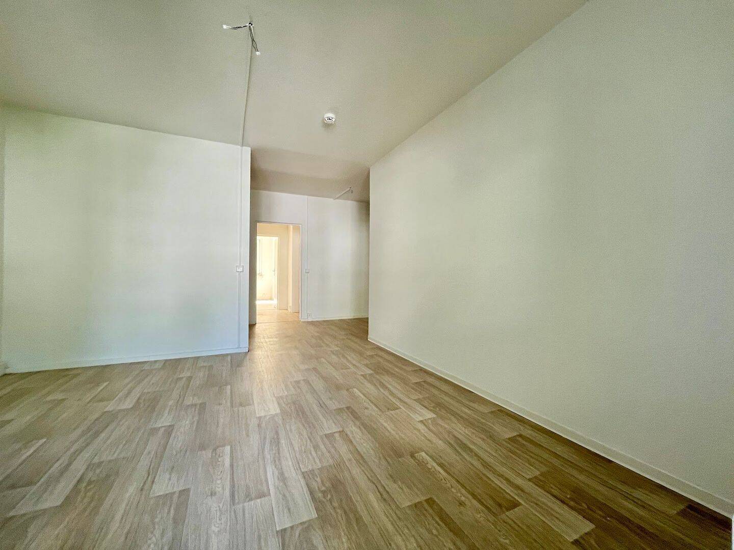 Zuhause im Grünen - Balkon & Park direkt vor der Tür – Chemnitz – Vorschaubild 6