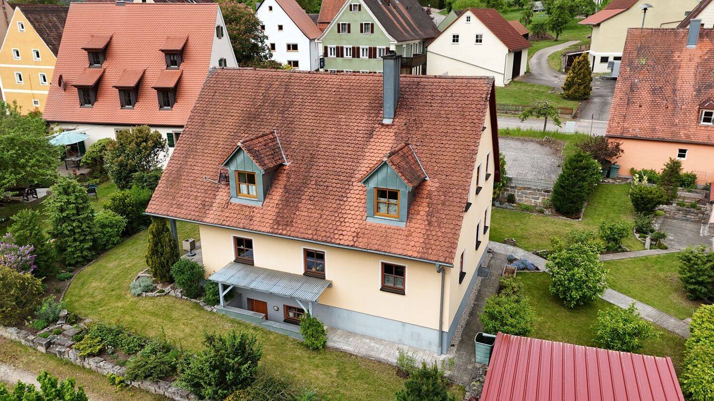 Traumhaft Wohnen in direkter Seenähe! Hochwertiges Einfamilienhaus in gesuchter Lage – Spalt – Vorschaubild 3
