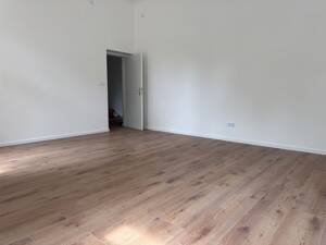 Elegante 5-Zimmer-Altbauwohnung am Wröhmännerpark mit Stuck, Balkon und zwei Bädern. – 13585 Berlin – Vorschaubild 5