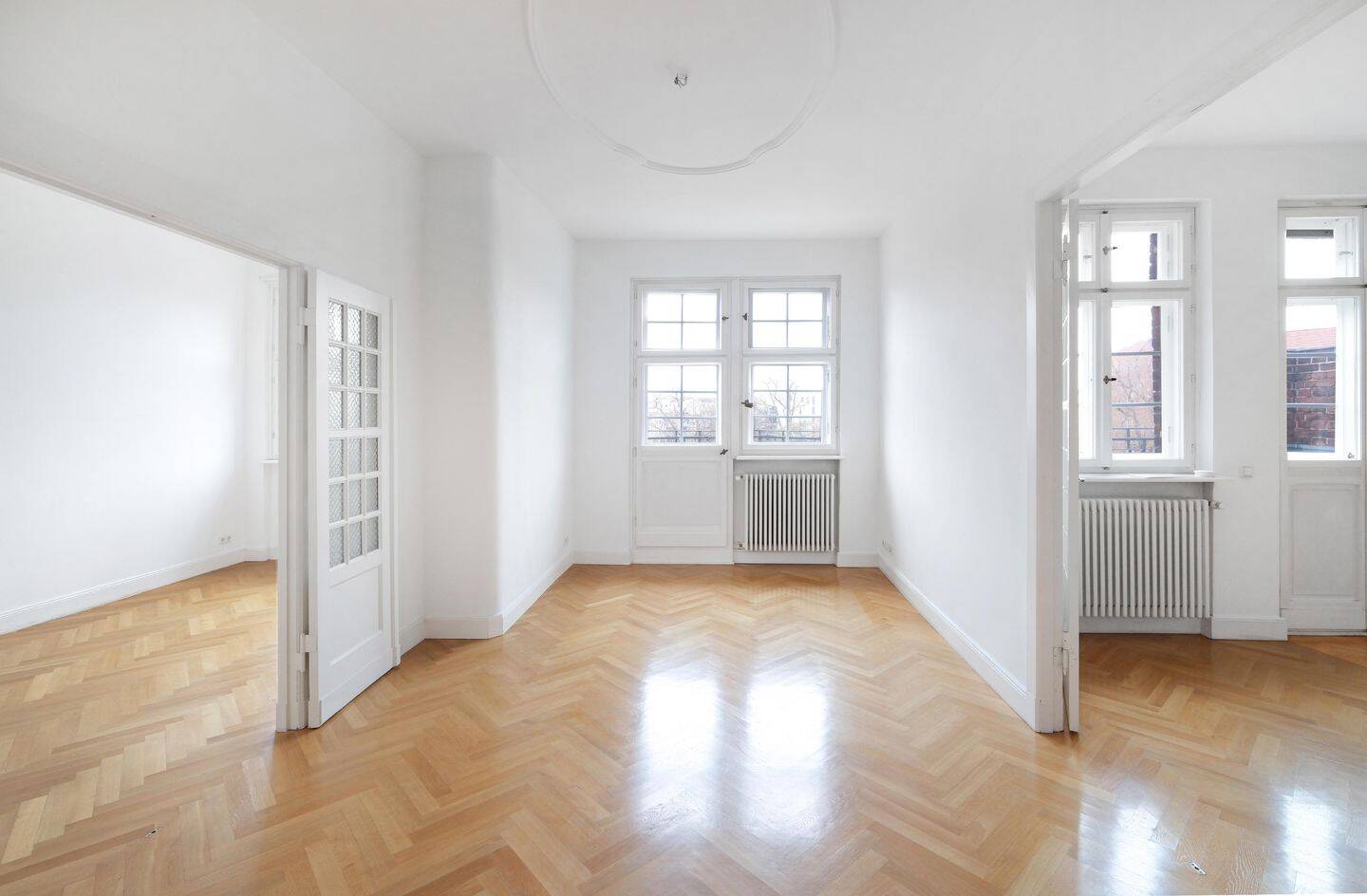 Jugendstiljuwel mit Seeblick in denkmalgeschütztem Gebäude mit ausbaufähigem Dachgeschossrohling – Berlin – Vorschaubild 2