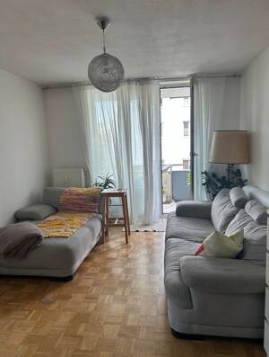 Gemütliches WG-Zimmer in Parkstadt Schwabing (Frauen-WG) – 80807 München – Vorschaubild 3