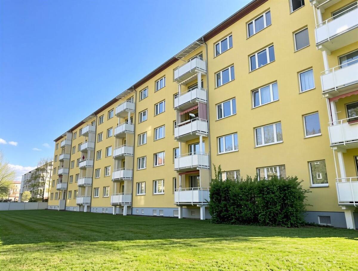 Familienfreundliche 3-Raum-Wohnung mit Balkon sucht nette Mieter – 4249 Leipzig – Bild 1 von 9