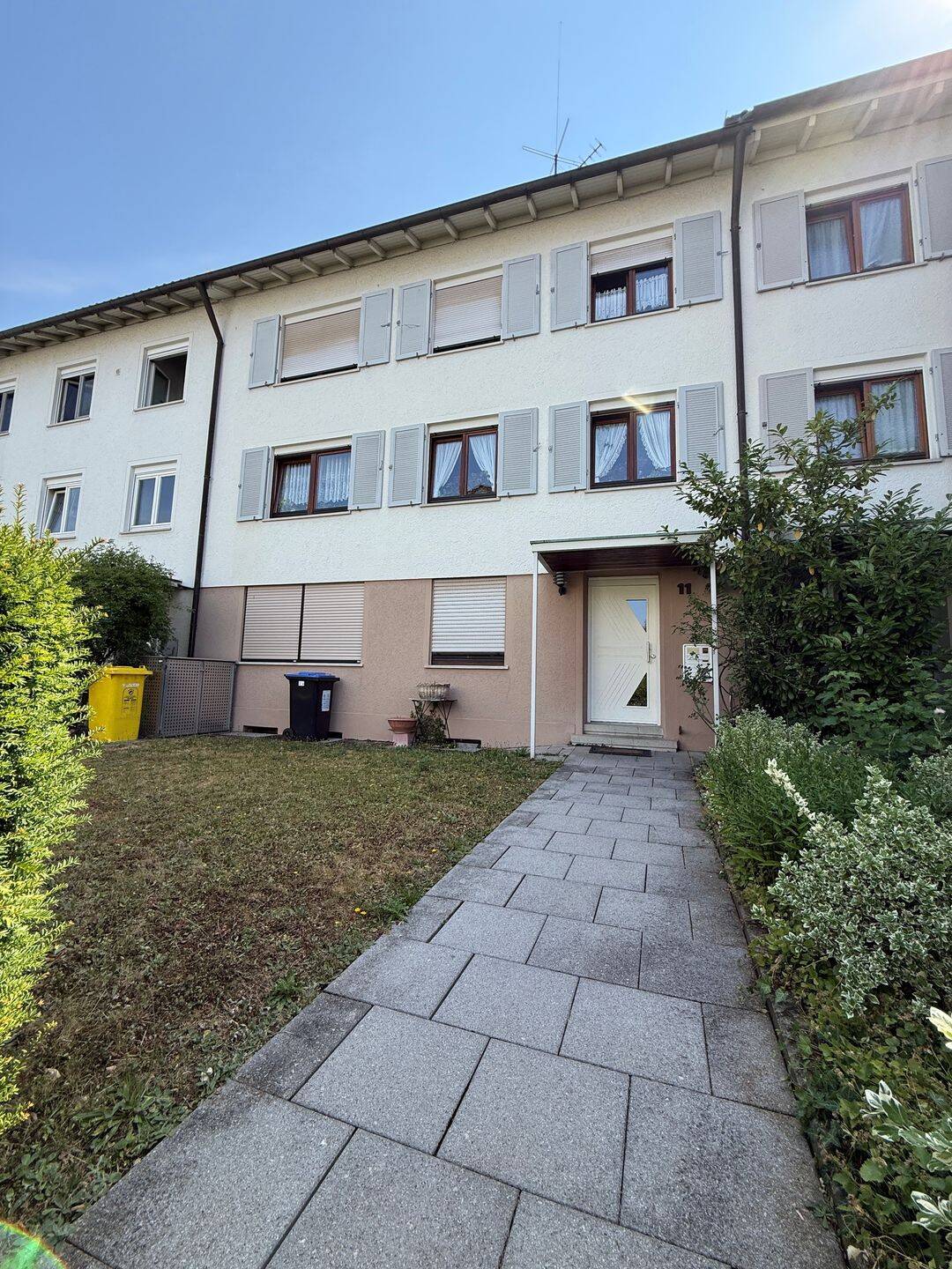 Gepflegtes Dreifamilienhaus in begehrter Lage von Fellbach – Fellbach – Vorschaubild 4