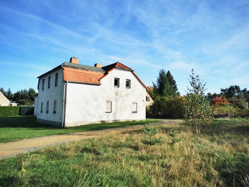 Mehrfamilienhaus in Bernsdorf, auch geeignet zum Ausbau für nur 1 Familie