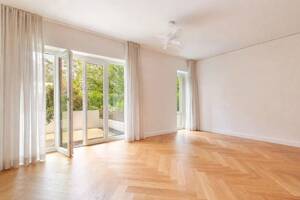 Vollsanierte 3-Zimmer-Wohnung mit 30 m² Terrassen und Kamin in begehrter Lage von Sachsenhausen-Süd – 60598 Frankfurt am Main – Vorschaubild 2
