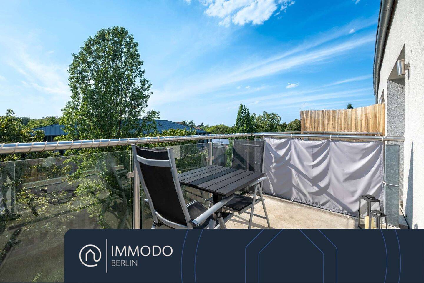 ?? Dachgeschoss mit Freiblick & sonnigen West Balkon - renoviertes 1 Zimmer Studio fußläufig zur FU