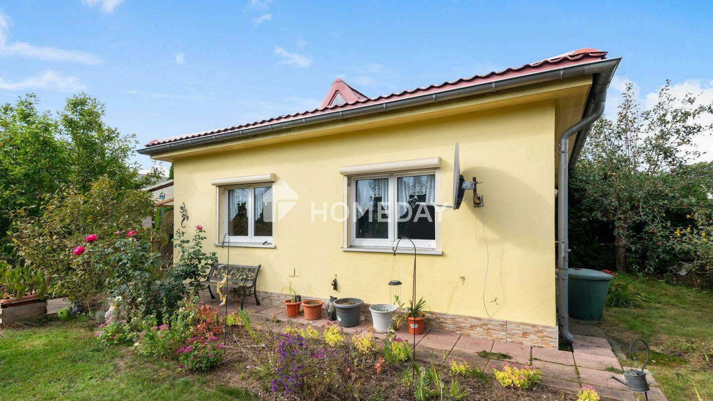 Ein Zuhause mit Herz: saniertes Einfamilienhaus mit Kamin und Gartenidylle – Berlin – Vorschaubild 2
