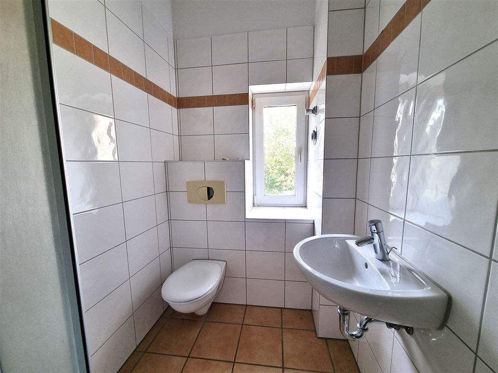 ***Kompakte 2-Raum-Wohnung in Uni-Nähe gesucht ? *** – Chemnitz – Vorschaubild 7