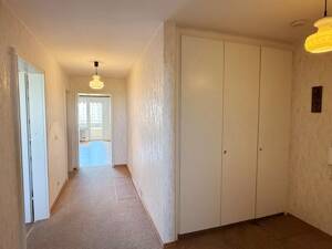 Großzügige und gut geschnittene 2-Zimmer-Wohnung mit großer Südloggia inkl. TG-Stellplatz in Neuperlach nähe PEP – 81737 München – Vorschaubild 7
