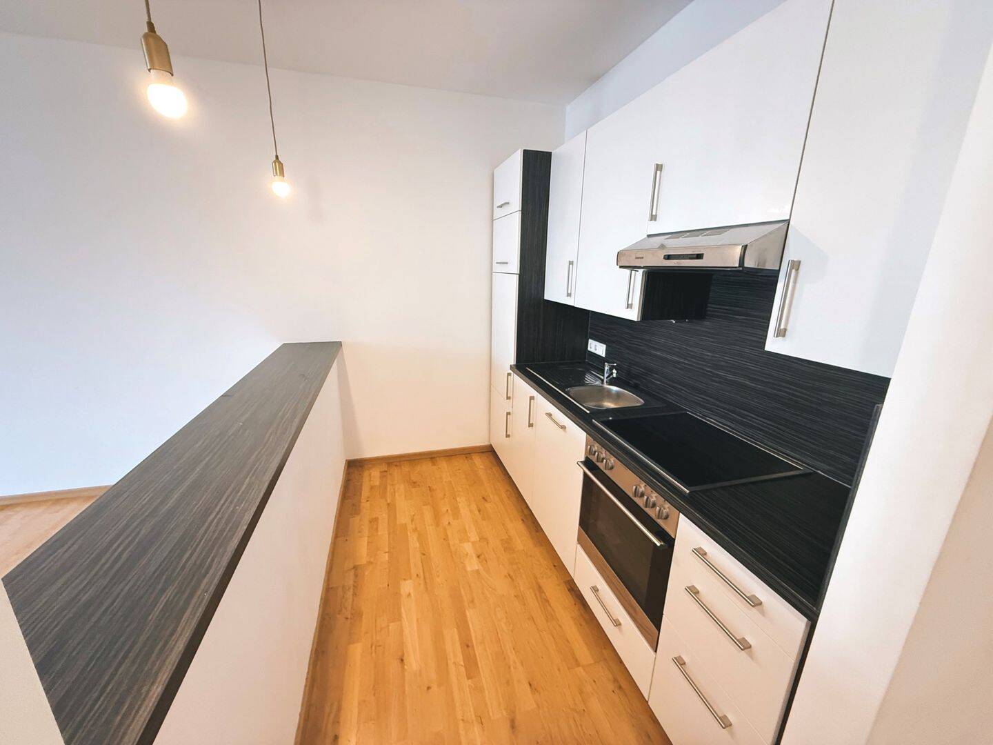 Großzügiges 1 - Zimmer Apartment in bester Lage am Galgenberg – Regensburg – Vorschaubild 3