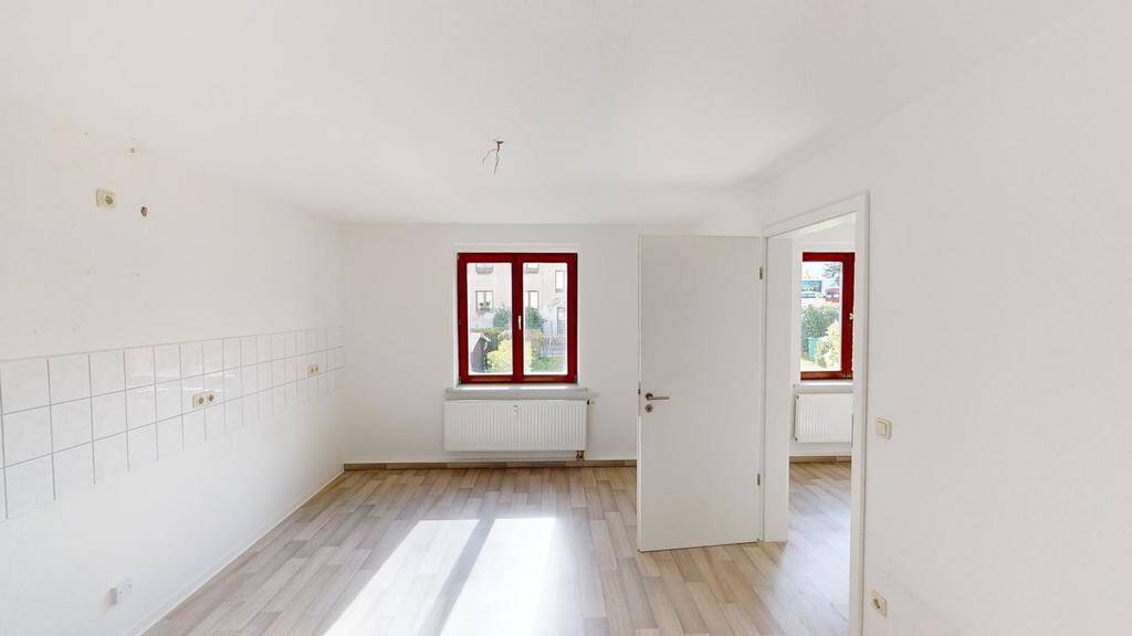 Ruhig gelegene 2-Raum-Altbauwohnung mit Gartennutzung – Chemnitz – Bild 1 von 3