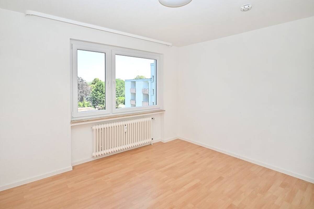 Großzügige Wohnung in Misburg- Nord am Mittellandkanal – 30627 Hannover – Bild 1 von 8
