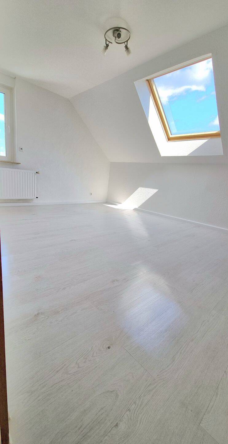 helle 3,5 Zimmer Dachgeschosswohnung -frisch saniert – Dortmund – Vorschaubild 6