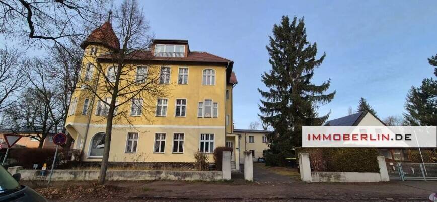 IMMOBERLIN.DE - Liebenswürdige Altbauwohnung mit stimmungsvoller Galerie in ruhiger Lage – Panketal – Bild 1 von 9
