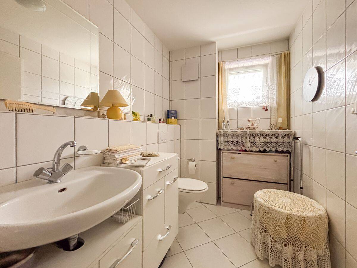 Modernes Wohnen im Europaviertel: Gepflegte 2-Zimmer-Wohnung (Bj. 2003) mit Balkon & TG Stellplatz – Wiesbaden – Vorschaubild 5