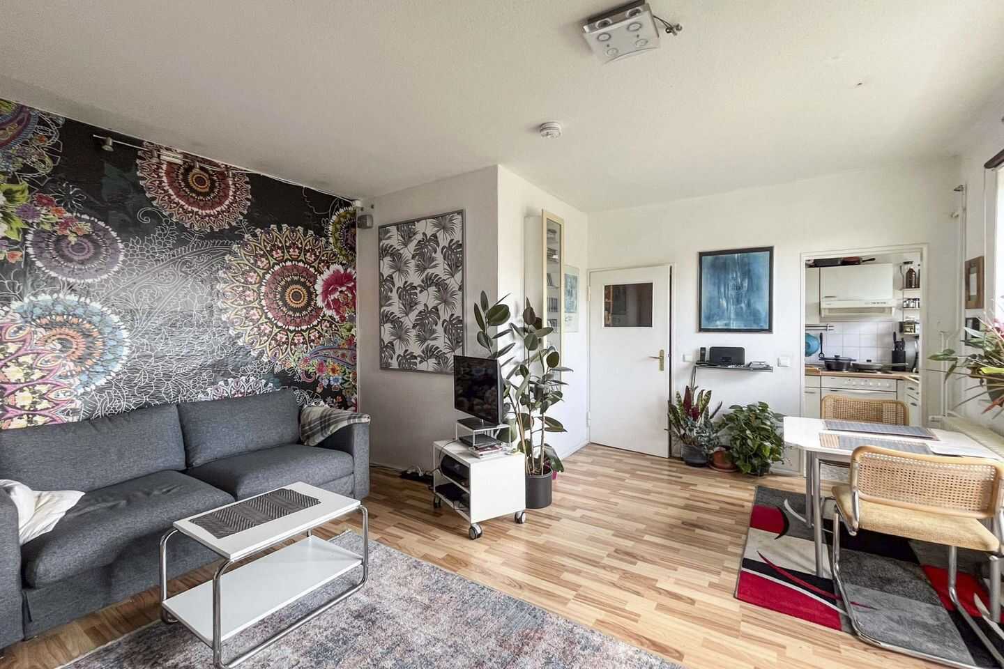 Sonnige 1-Zimmer-Wohnung mit Balkon - bezugsfrei ab August 2026 | Erbbauzins ca. 230 € p.a. – Berlin – Vorschaubild 3
