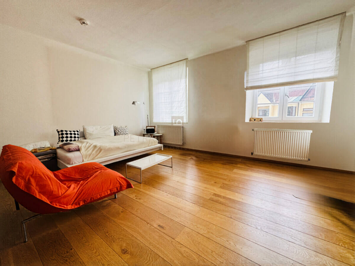 Stilvolle, komplett sanierte 3,5 ZKB, ca. 125 qm, Balkon, BULTHAUPTKÜCHE, ruhige Lage IN Altstadt – Ingolstadt – Vorschaubild 3