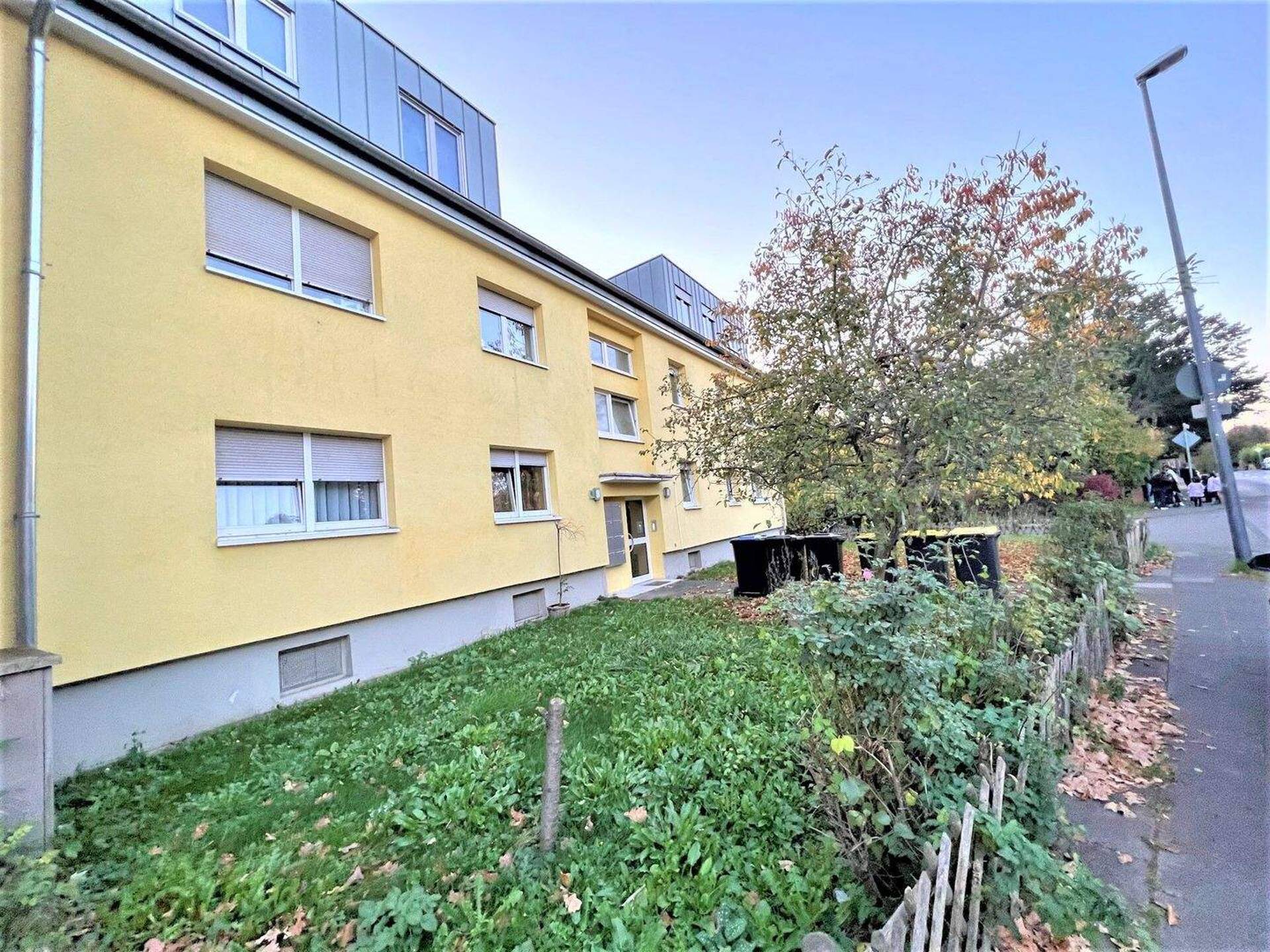 Mehrfamilienhaus in 50997 Köln mit 462 m² kaufen