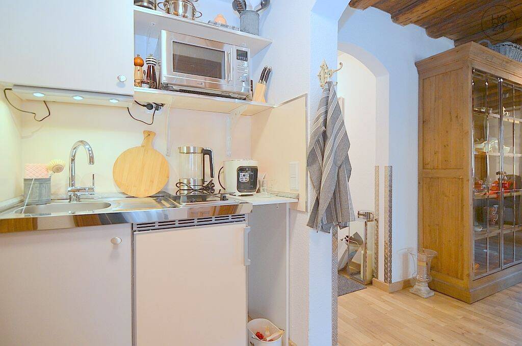 Hochwertig möblierte, besondere 2-Zimmer-Wohnung mit WLAN in der Innenstadt – Nürnberg – Vorschaubild 5