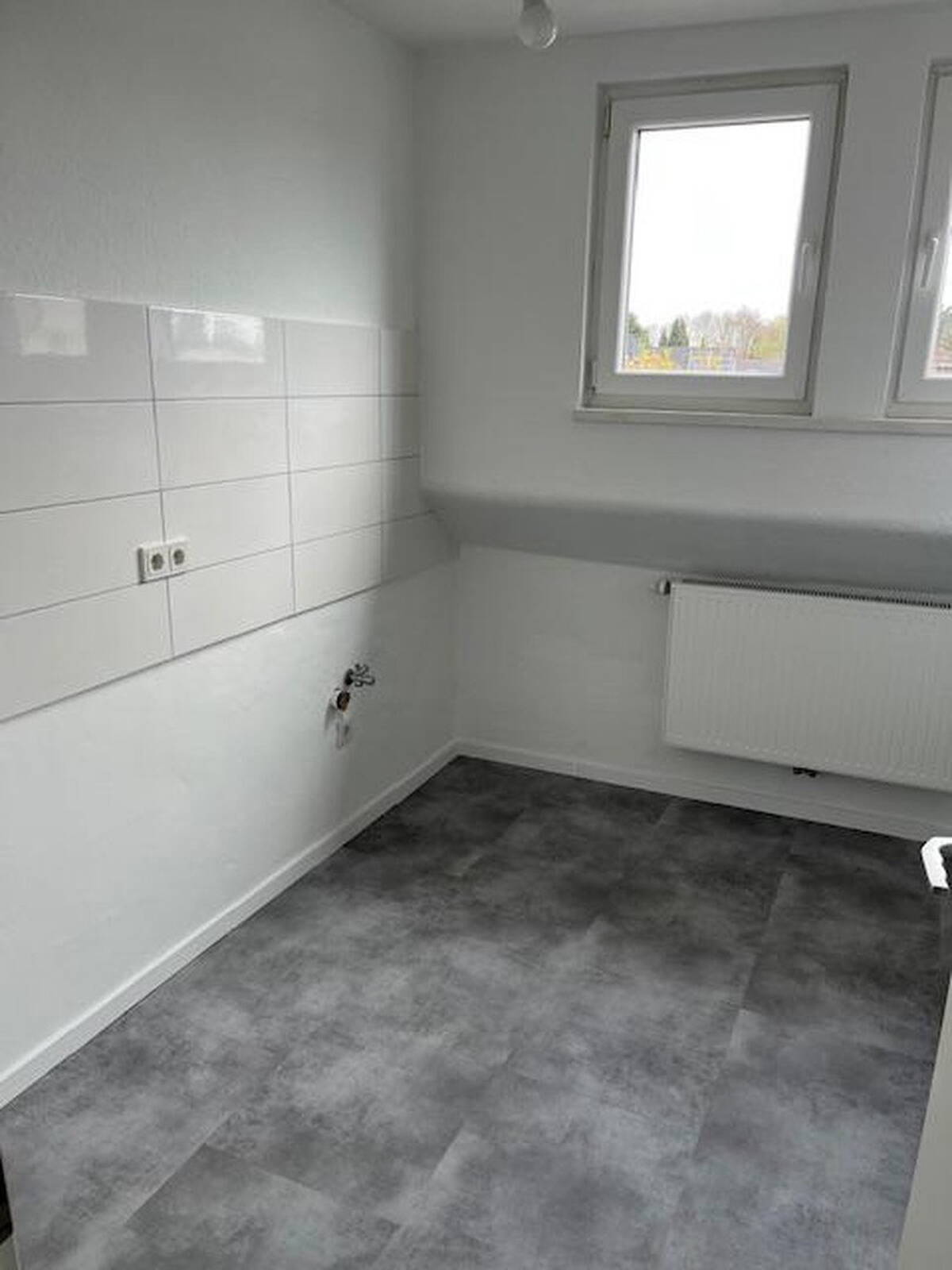 Frisch renovierte schöne 2-Zimmer-Wohnung in attraktiver Lage – 44227 Dortmund – Bild 1 von 7