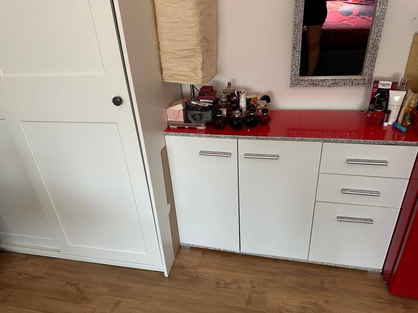 Schönes, helles Zimmer in ruhiger Lage mit zwei Fenstern – Stuttgart – Vorschaubild 4