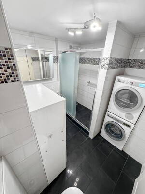 Top-Lage + Balkon + Stellplatz + Keller: Großzügige 3-Zimmer-Wohnung! – 63067 Offenbach am Main – Vorschaubild 7