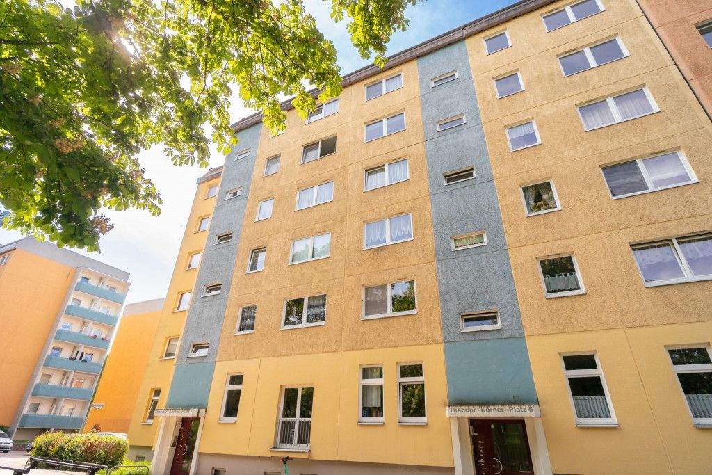 Offene lichtdurchflutete Familienwohnung mit Weitblick! – Chemnitz – Vorschaubild 6
