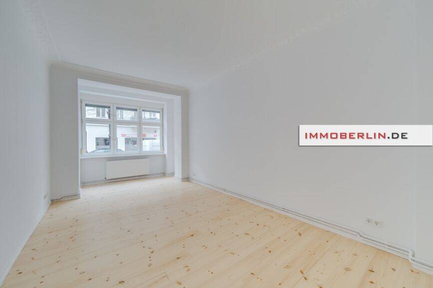 IMMOBERLIN.DE - Ersteinzug nach Top-Sanierung! Stuck-Altbauwohnung in attraktiver Lage