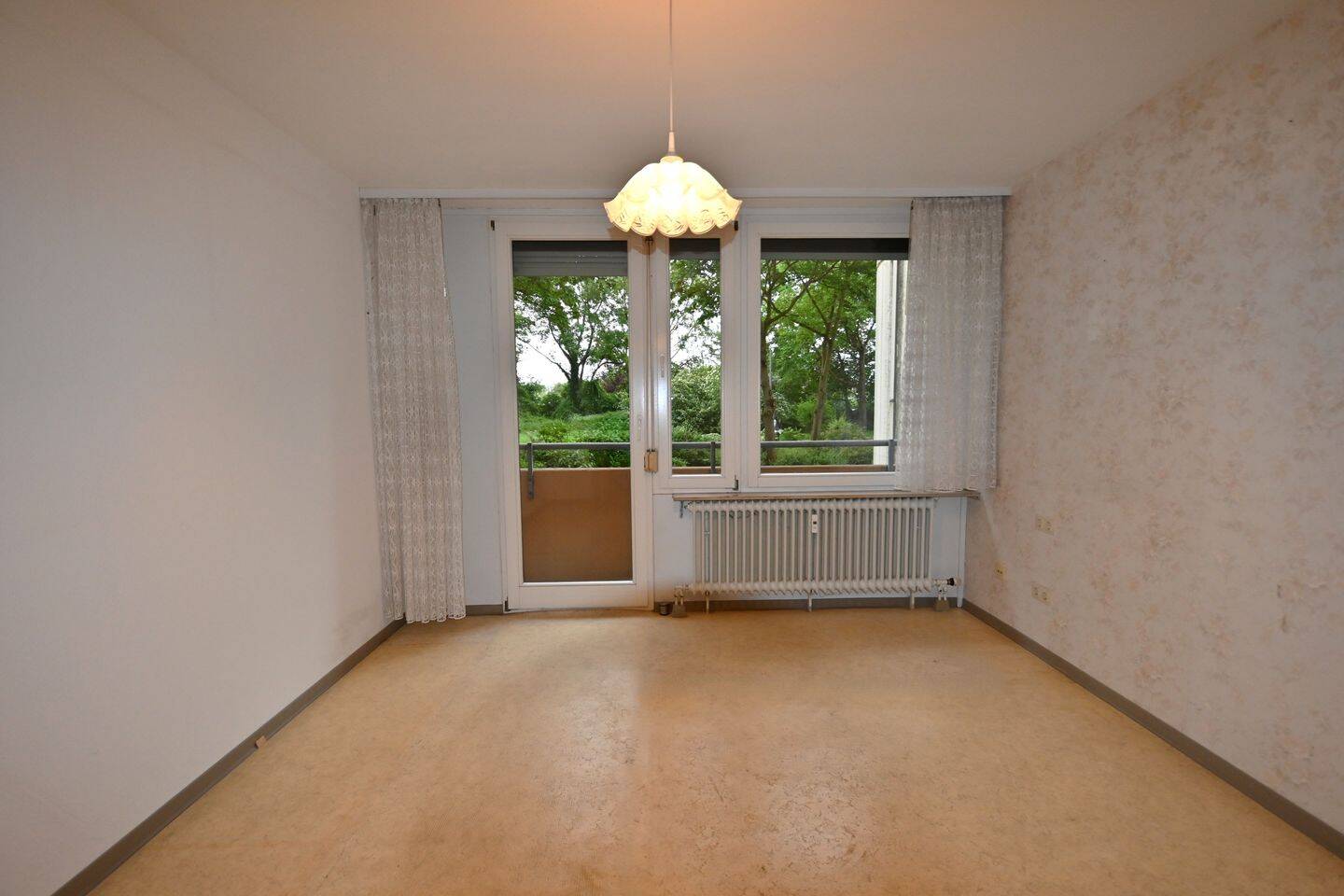 Großzügige 5-Zimmer-Wohnung mit viel Potenzial in Mannheim – Mannheim – Vorschaubild 2