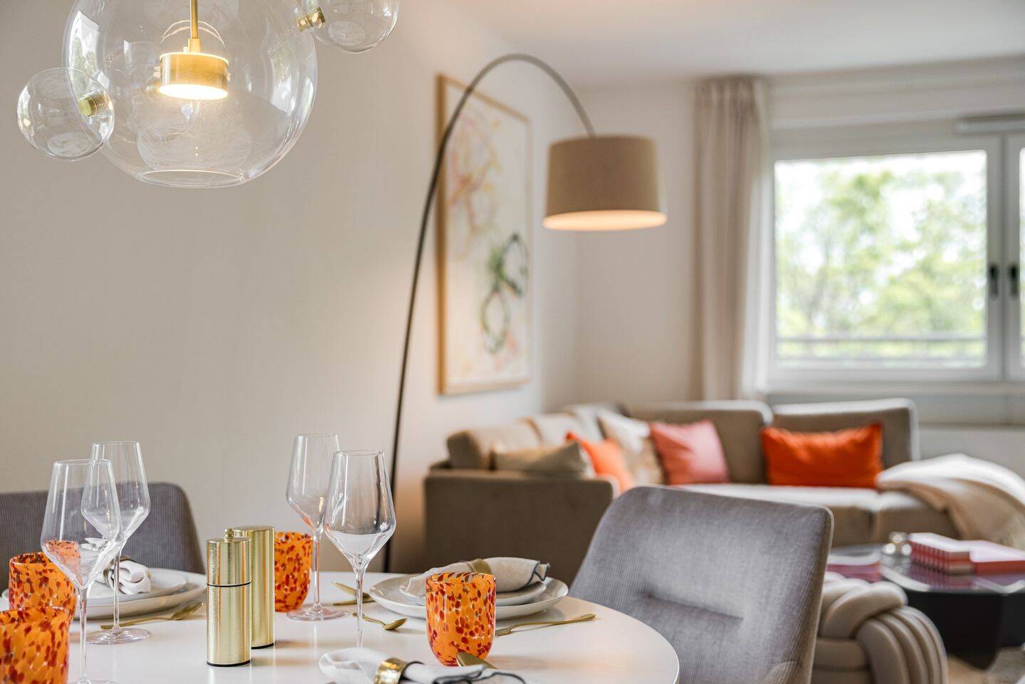 Exklusive 3,5-Zimmer-Wohnung mit 2 Loggien, EnSuite-Bad und XXL-Wohnküche