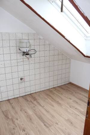 + + taghelle kl. zwei-Raum-Whg. + + nur sechs Mietparteien + + – 41068 Mönchengladbach – Vorschaubild 7
