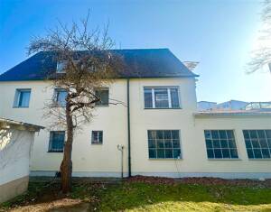 Wohnhaus 3 WE, 240 m² + Gewerbeeinheit 300 m² - zum Wohnausbau in begehrter Lage. – 90765 Fürth – Vorschaubild 2