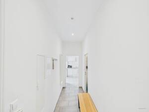 Charmante Altbauwohnung in Berlin: 3 Zimmer, offene Küche, lichtdurchflutet – 10553 Berlin – Vorschaubild 3