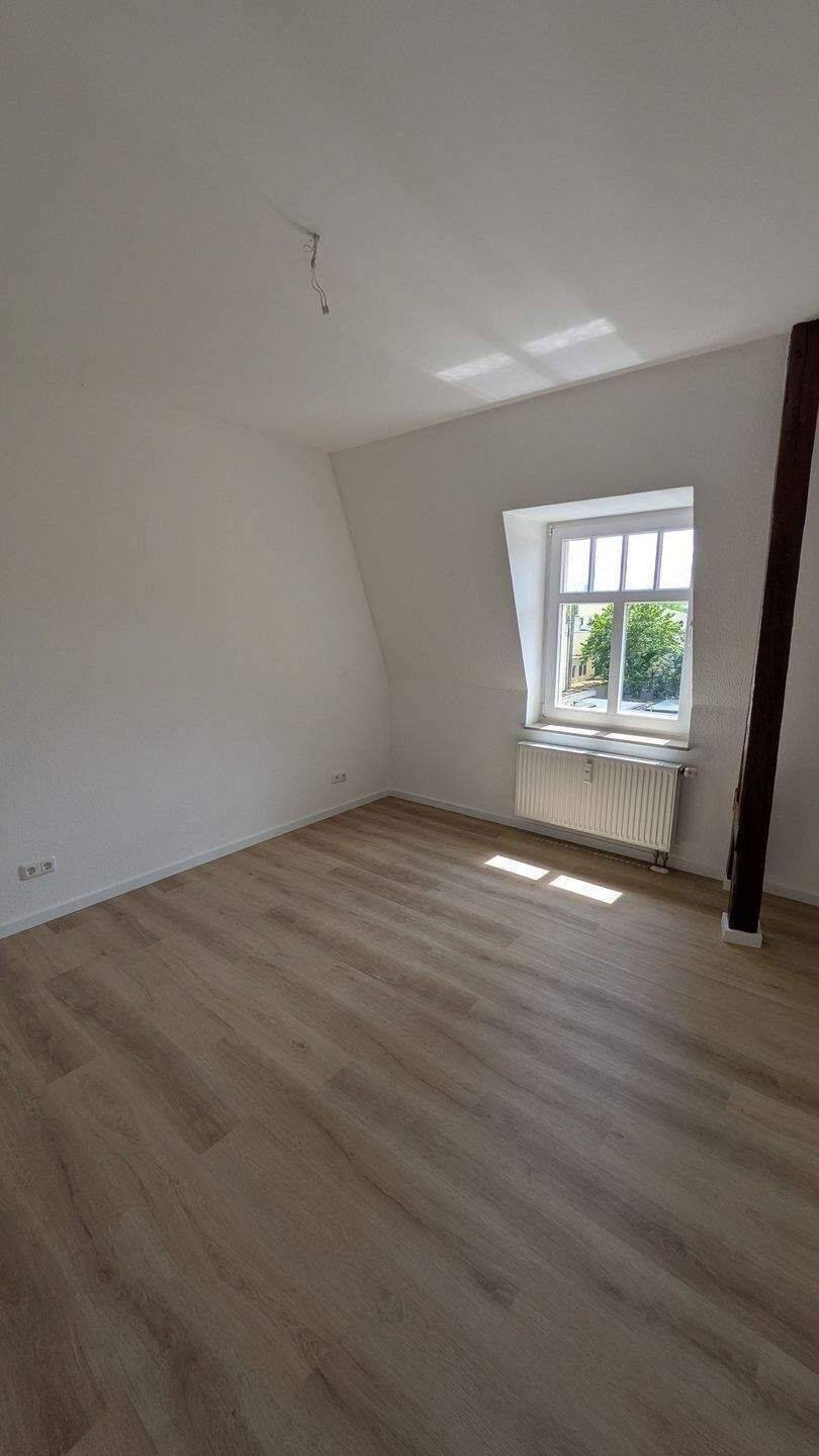 Helle gemütliche Wohnung mit Blick in die begrünte Umgebung – Dresden – Vorschaubild 4
