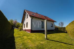 Familienfreundliches Einfamilienhaus mit Vollkeller und Südwest-Terrasse – 99099 Erfurt – Vorschaubild 5