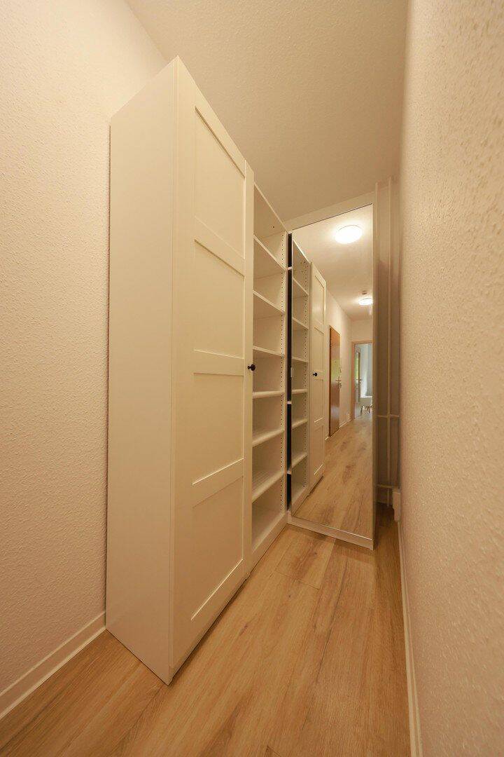 Möbliert einziehen & durchstarten: komplett ausgestattetes 1-Zimmer-Zuhause – Rostock – Vorschaubild 8