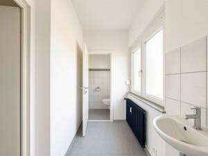 Charmantes, modernes WG-Zimmer mit Balkon in S-Mühlhausen – 70437 Stuttgart – Vorschaubild 2