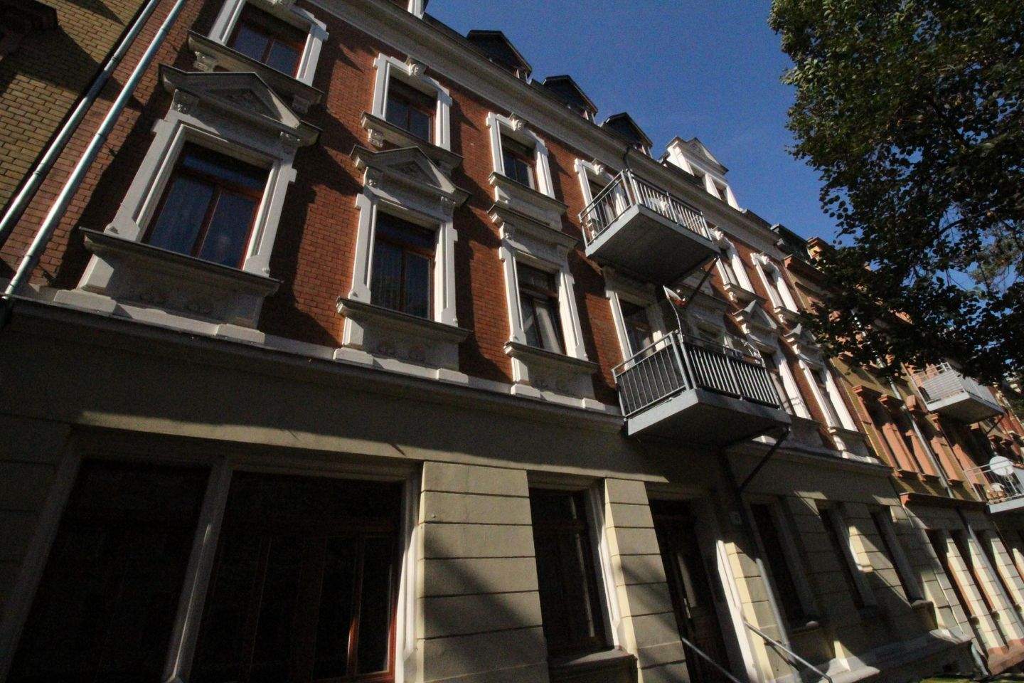mit Stellplatz, Westbalkon in ruhiger und zentraler Wohnlage – Chemnitz – Vorschaubild 5