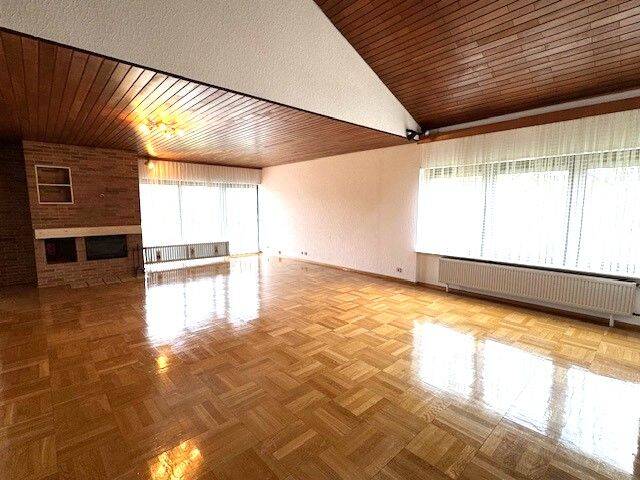 Willkommen in Ihrem neuen Zuhause - ein großzügiges Einfamilienhaus mit viel Platz zum Leben und Entfalten – Kusel – Vorschaubild 4