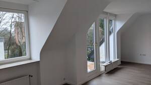 Provisionsfrei von privat: Lichtdurchflutete 3,5-Zimmer-Wohnung mit Westbalkon in ruhiger Lage in HH-Poppenbüttel – 22399 Hamburg – Vorschaubild 3