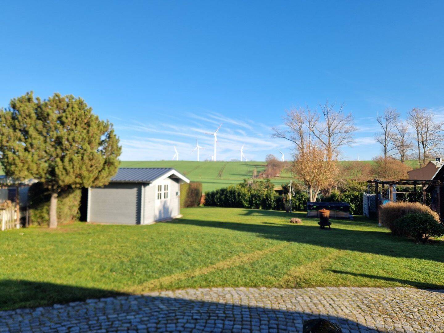 IHR EIGENES FAMILIEN-SOMMERPARADIES MIT POOL UND VIEL PLATZ FÜR IHREN EIGENEN FAMILIEHUND! – Rositz – Vorschaubild 2