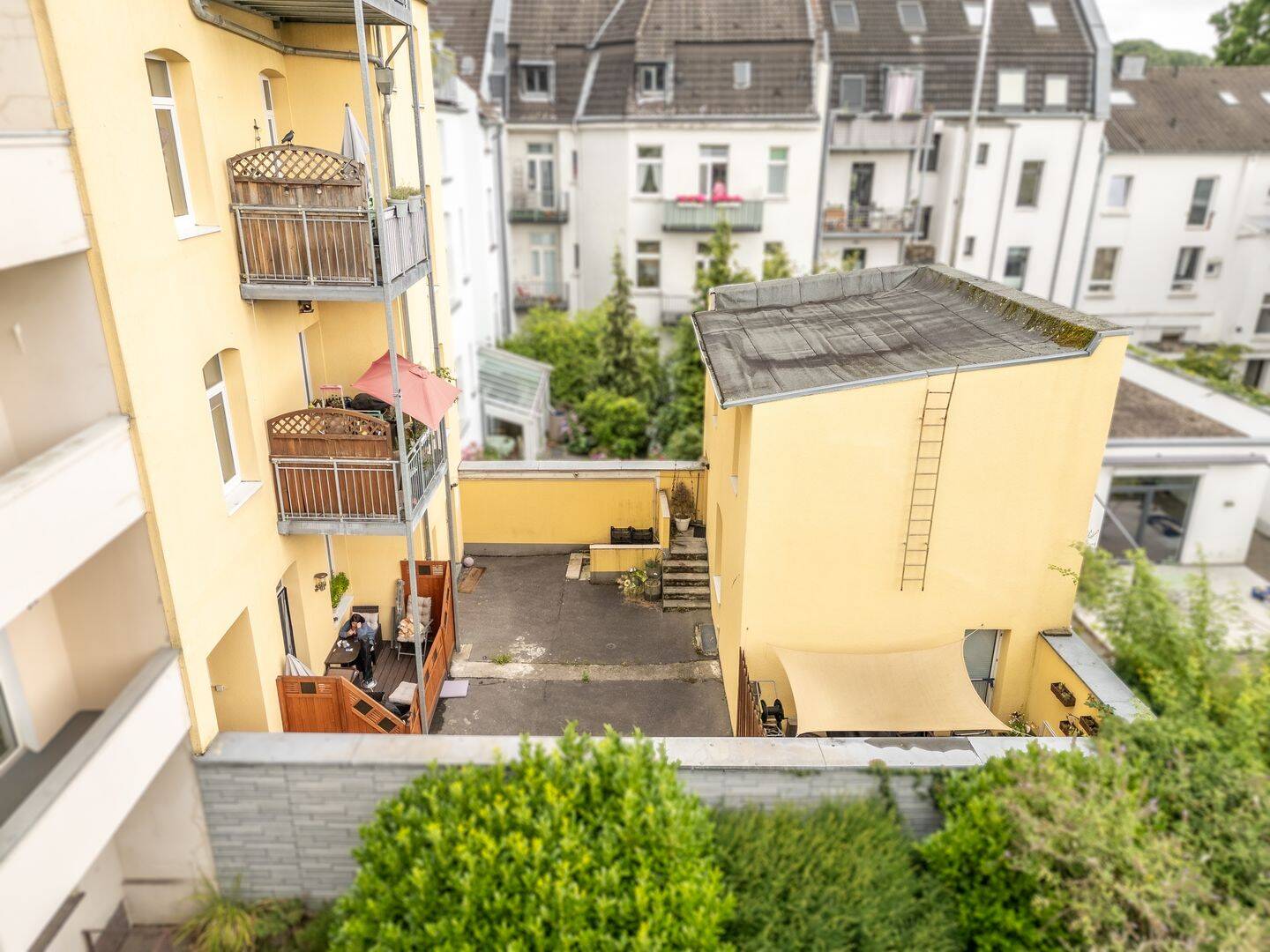 Altbaujuwel mit nachhaltigem Ertrag - Vollvermietetes Mehrfamilienhaus mit 6 Wohneinheiten – Düsseldorf – Vorschaubild 5