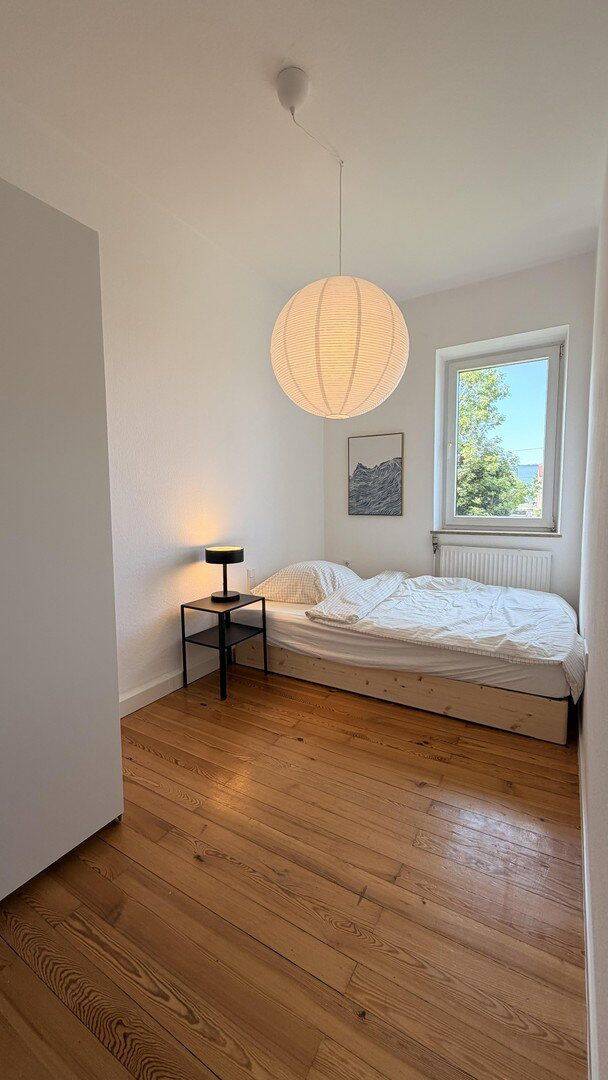 Zentrale, möblierte Zweizimmerwohnung mit Stellplatz (WG möglich) – München – Vorschaubild 2